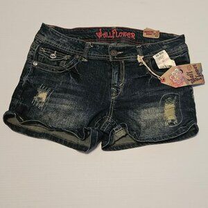 NWT Wallflower Shorts Size 11